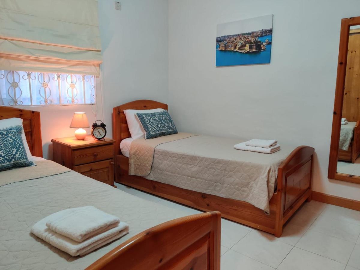Ferienwohnung In The Heart Of Bugibba St. Paul's Bay Exterior foto
